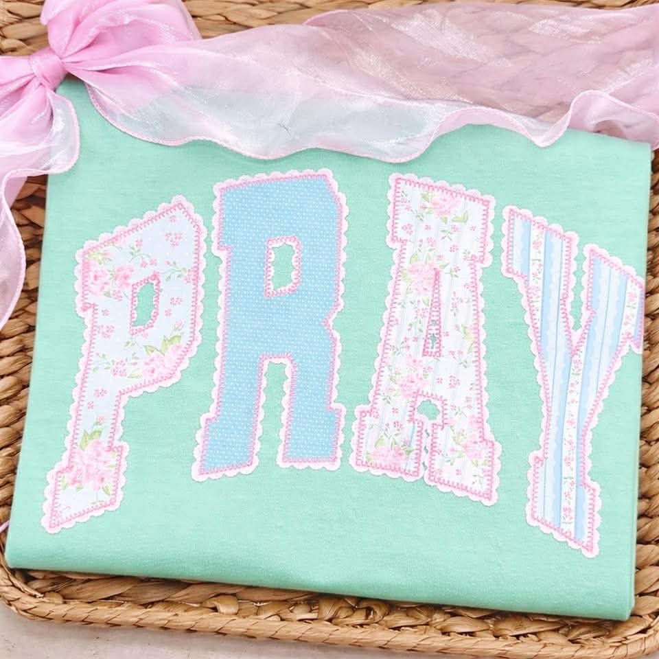 Pray t shirt